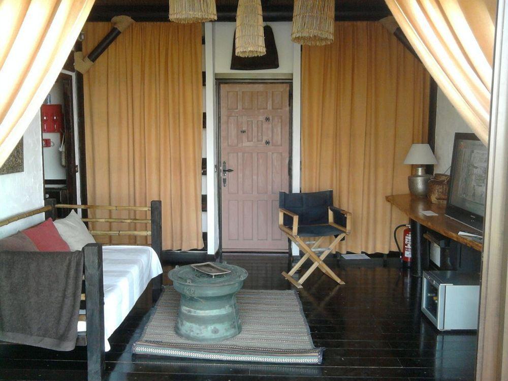 Hotel Ddg Retreat Casares Esterno foto