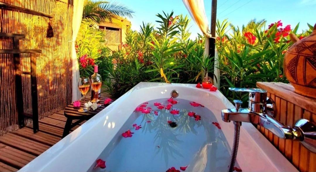 Hotel Ddg Retreat Casares Esterno foto