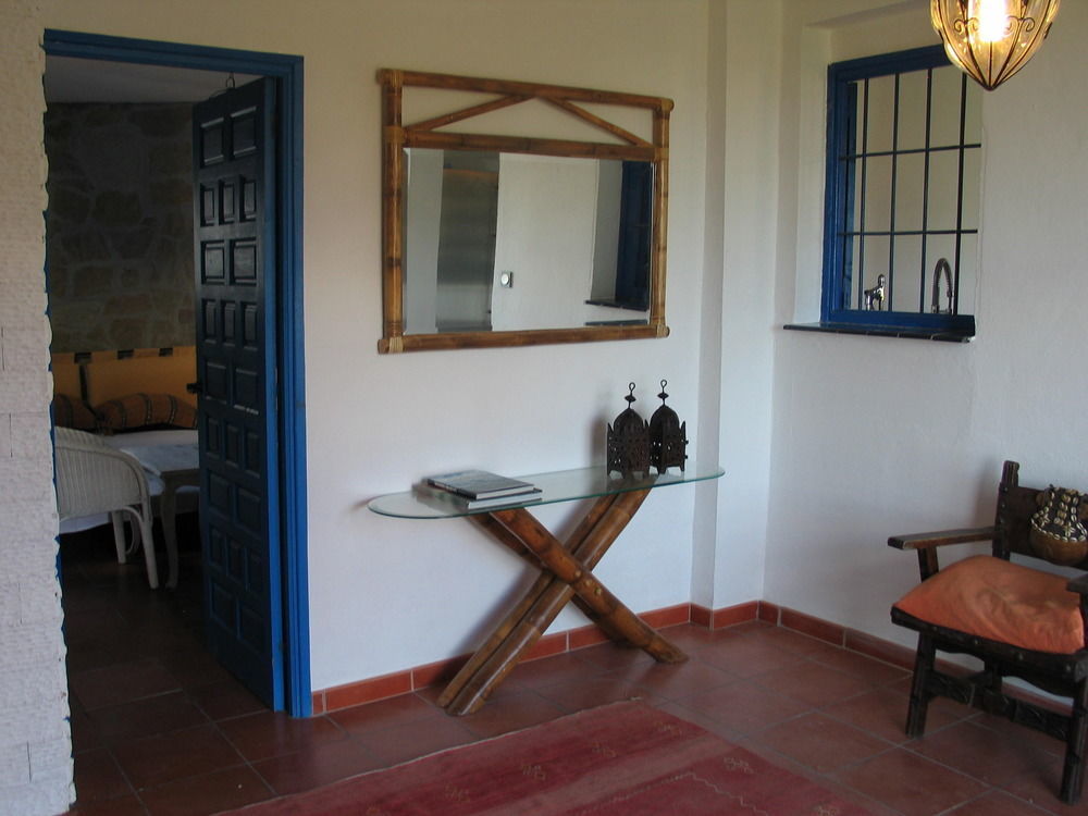 Hotel Ddg Retreat Casares Esterno foto