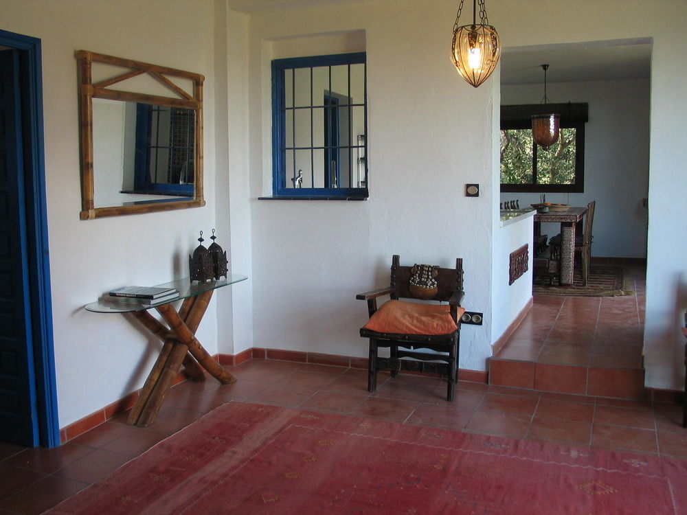 Hotel Ddg Retreat Casares Esterno foto