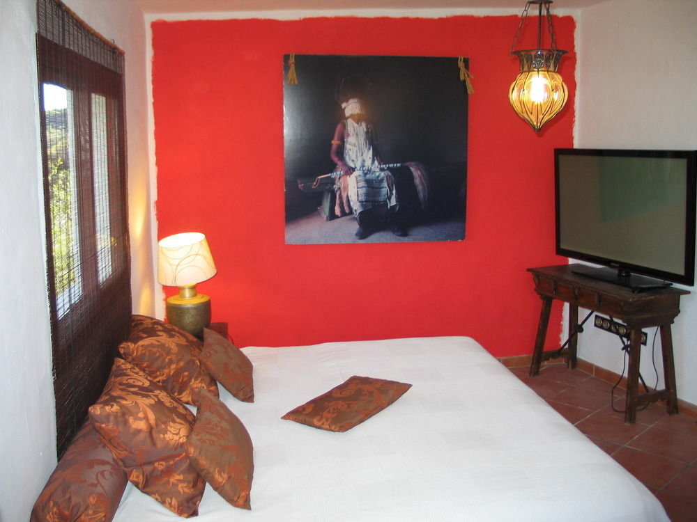 Hotel Ddg Retreat Casares Esterno foto