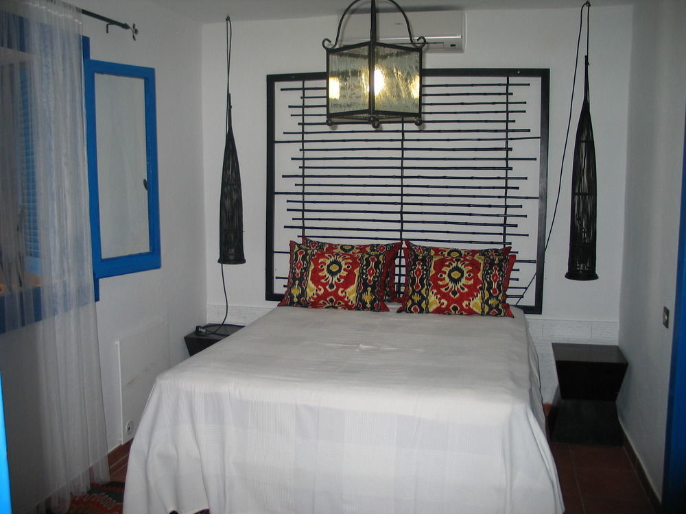 Hotel Ddg Retreat Casares Esterno foto