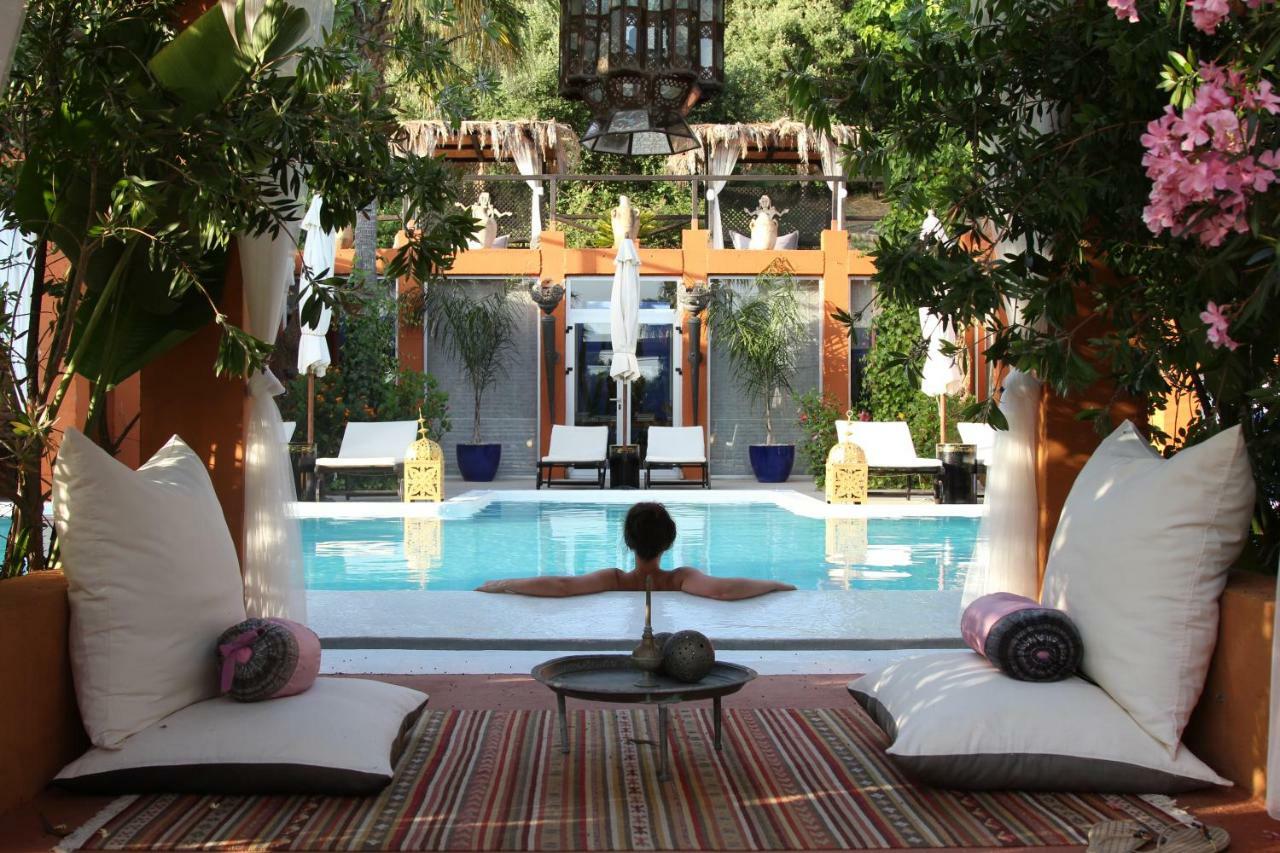 Hotel Ddg Retreat Casares Esterno foto