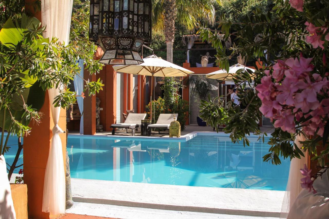 Hotel Ddg Retreat Casares Esterno foto