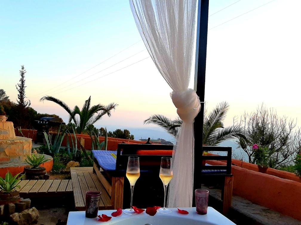 Hotel Ddg Retreat Casares Esterno foto